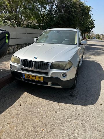 ב מ וו X3