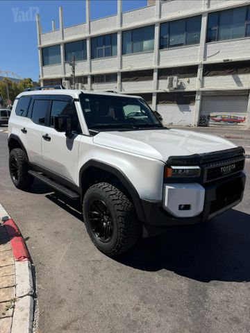 לנד קרוזר Limited אוט׳ דיזל 7 מק 5 דל 2.8 (205 כ״ס)