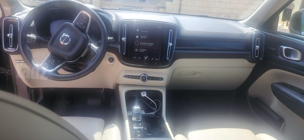 וולוו XC40