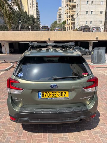 סובארו פורסטר