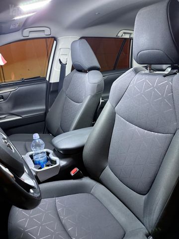 טויוטה RAV4