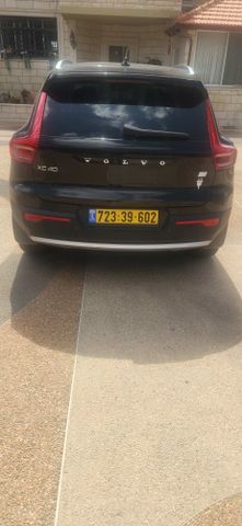 וולוו XC40