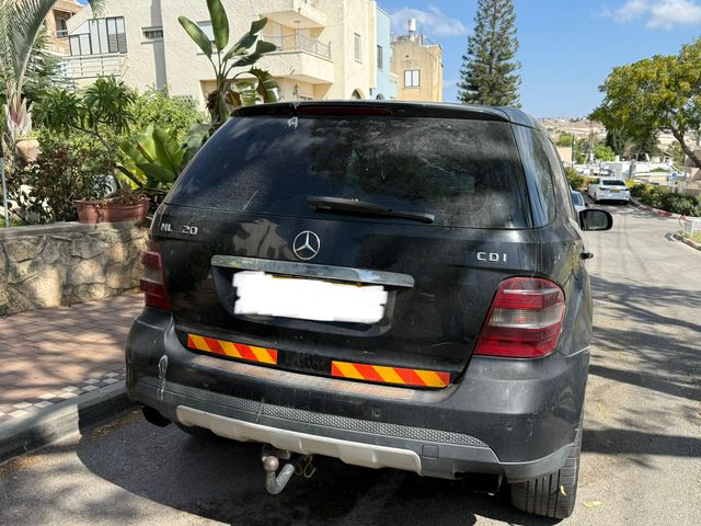 מודעת רכב מרצדס-בנץ ML