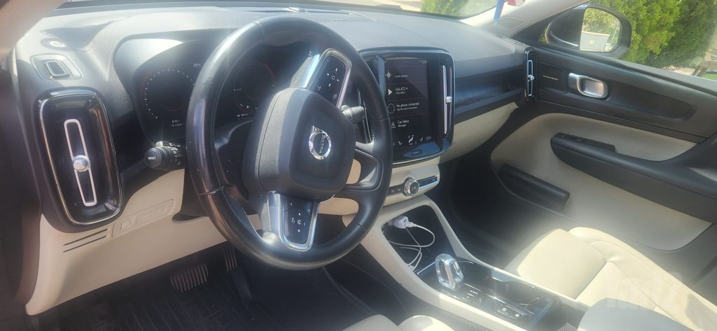 וולוו XC40