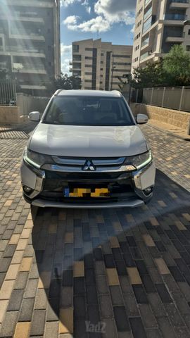 מודעת רכב מיצובישי אאוטלנדר