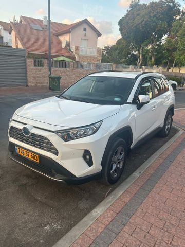 מודעת רכב טויוטה RAV4