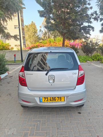 יונדאי i10