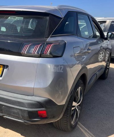 פיג'ו 3008