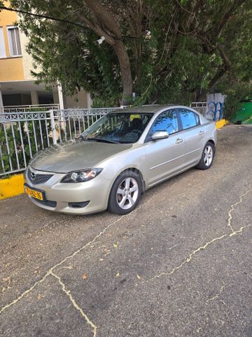 מאזדה 3