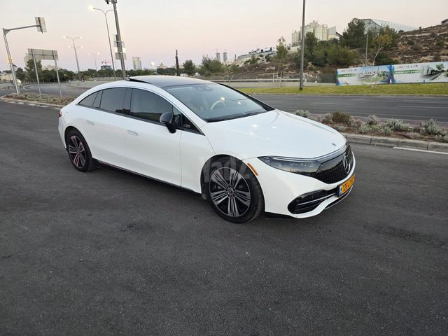 מרצדס-בנץ EQS