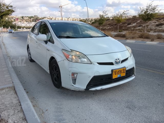 טויוטה פריוס