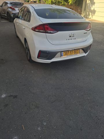 יונדאי איוניק
