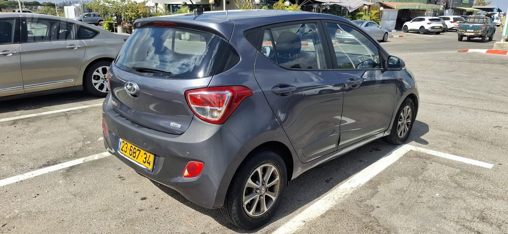 יונדאי i10
