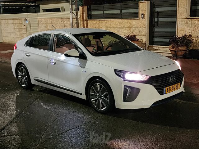 יונדאי איוניק