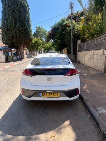 יונדאי איוניק