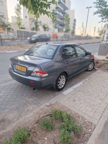 מיצובישי לנסר