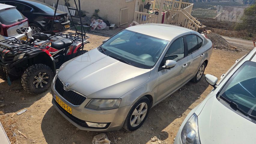 סקודה אוקטביה