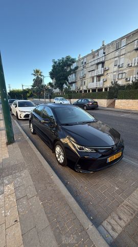 טויוטה קורולה