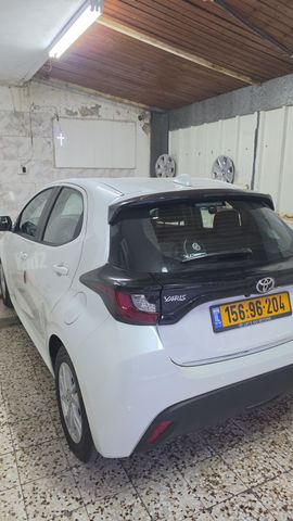 טויוטה יאריס