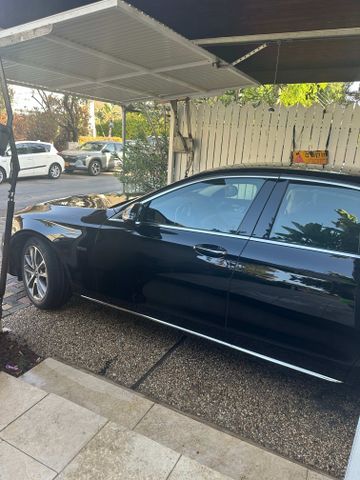 מודעת רכב מרצדס-בנץ E-class