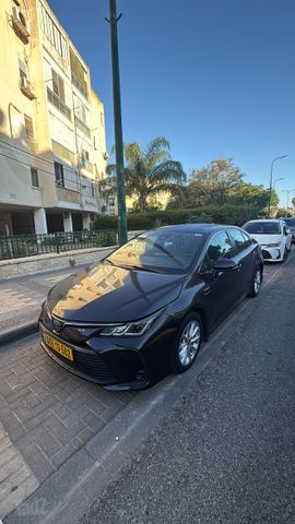 טויוטה קורולה