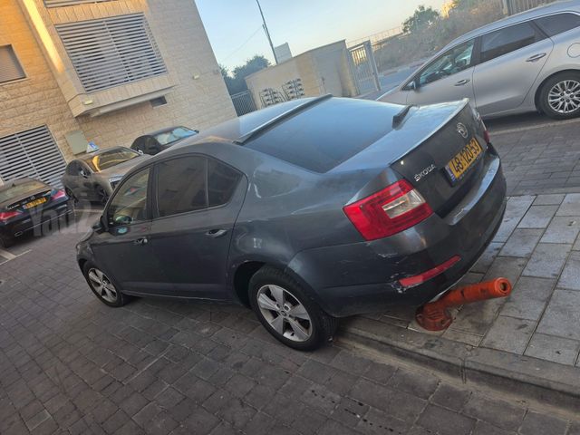 סקודה אוקטביה