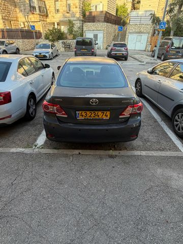 טויוטה קורולה