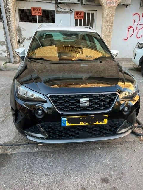 מודעת רכב סיאט ארונה