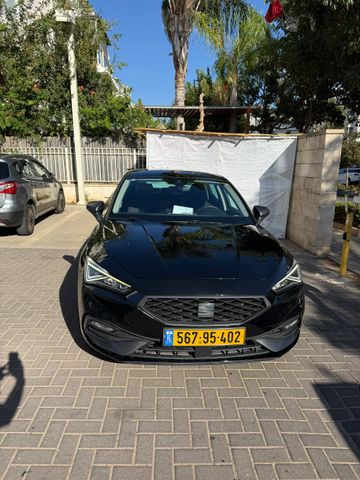 סיאט לאון
