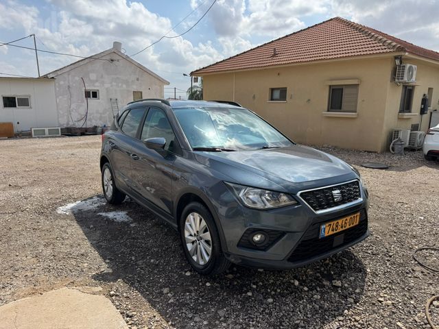 מודעת רכב סיאט ארונה