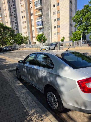 סקודה ראפיד