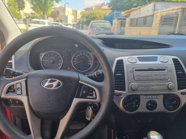 יונדאי i20