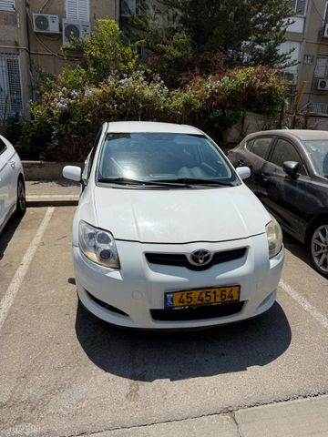 מודעת רכב טויוטה אוריס