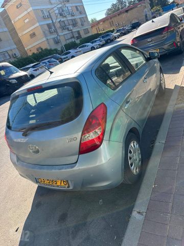 מודעת רכב יונדאי i20
