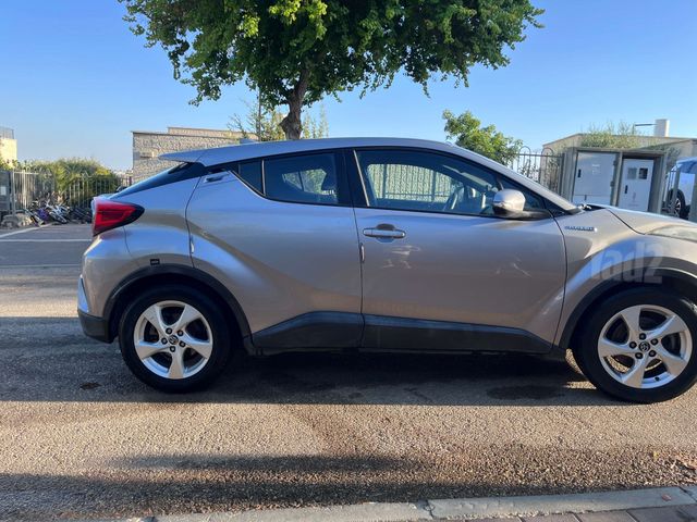 טויוטה C-HR