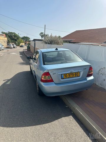 טויוטה קורולה