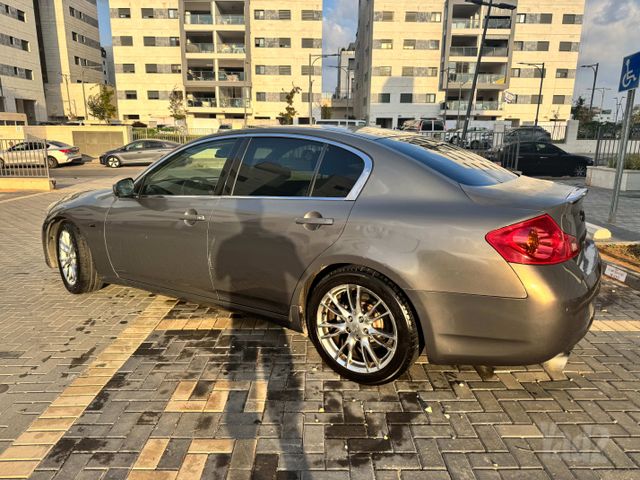 אינפיניטי G37