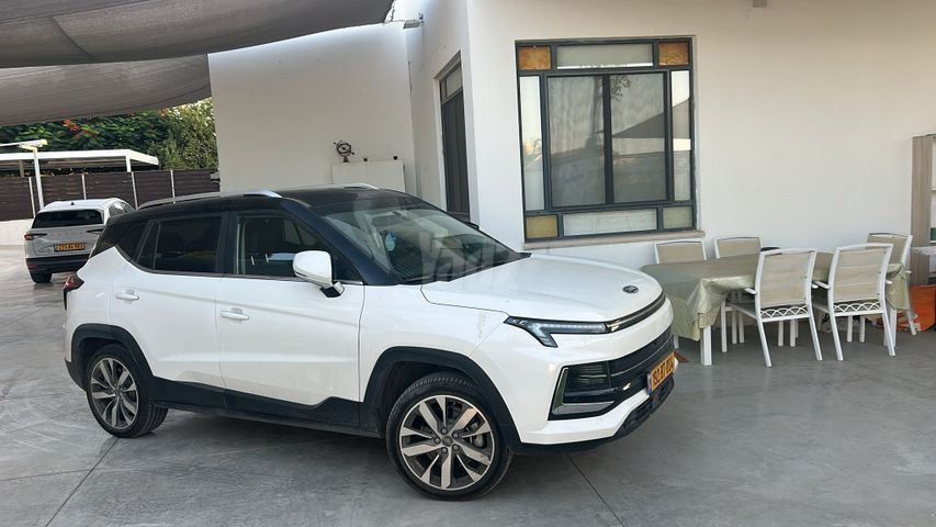 מודעת רכב ג׳יי.איי.סי E-JS4