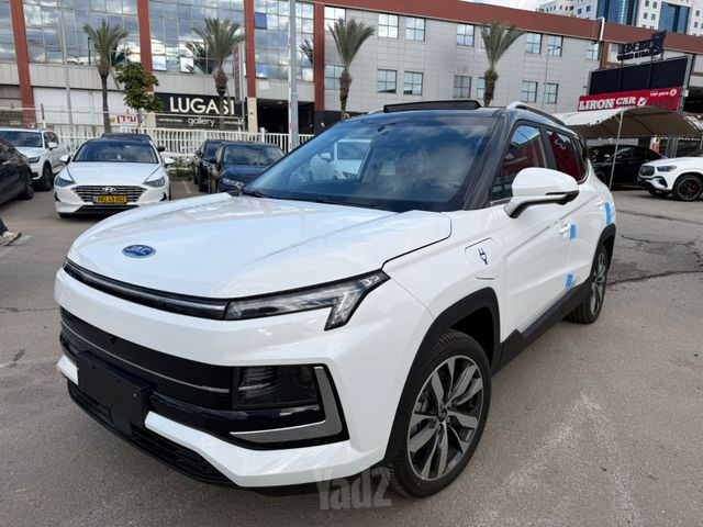 מודעת רכב ג׳יי.איי.סי E-JS4