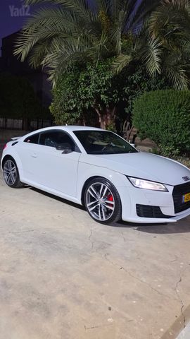 אאודי TT