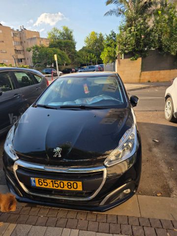 פיג'ו 208
