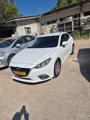 מאזדה 3