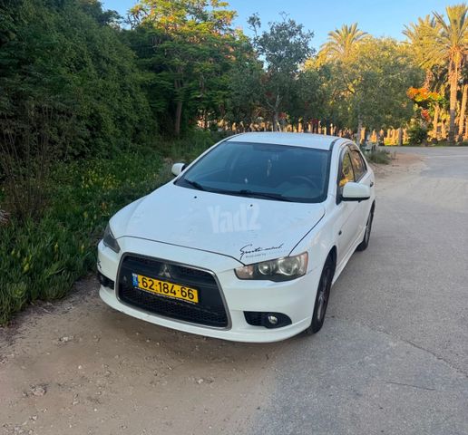 מודעת רכב מיצובישי לנסר
