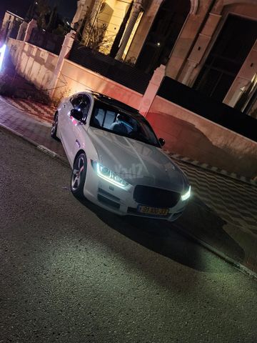 מודעת רכב יגואר XE