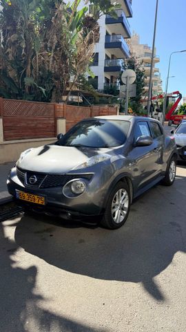 ניסאן ג'וק