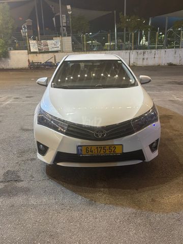 טויוטה קורולה