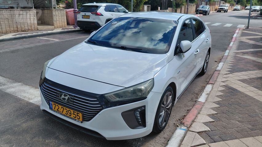מודעת רכב יונדאי איוניק