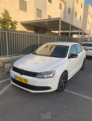 מודעת רכב פולקסווגן ג'טה