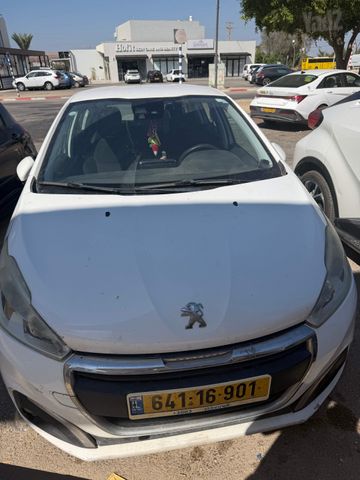פיג'ו 208