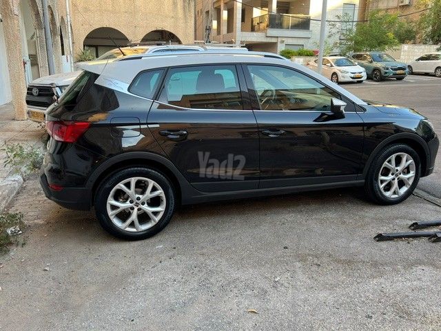 סיאט ארונה